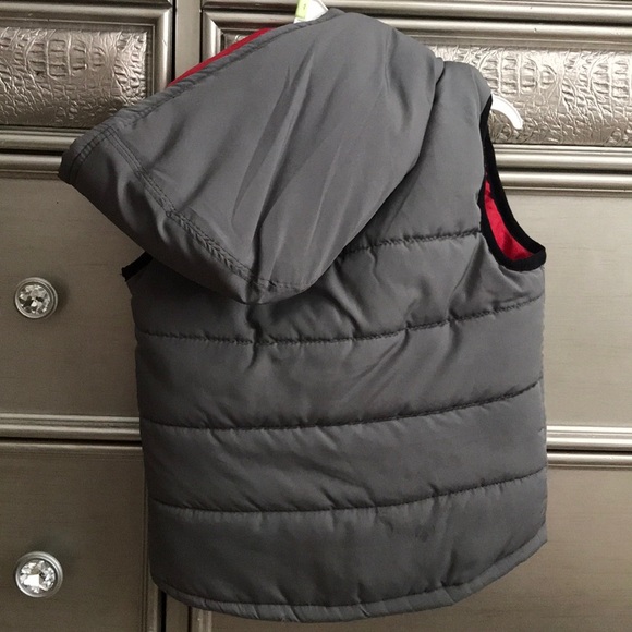 Boys DKNY Sleeveless Jacket Vest - Picture 3 of 3